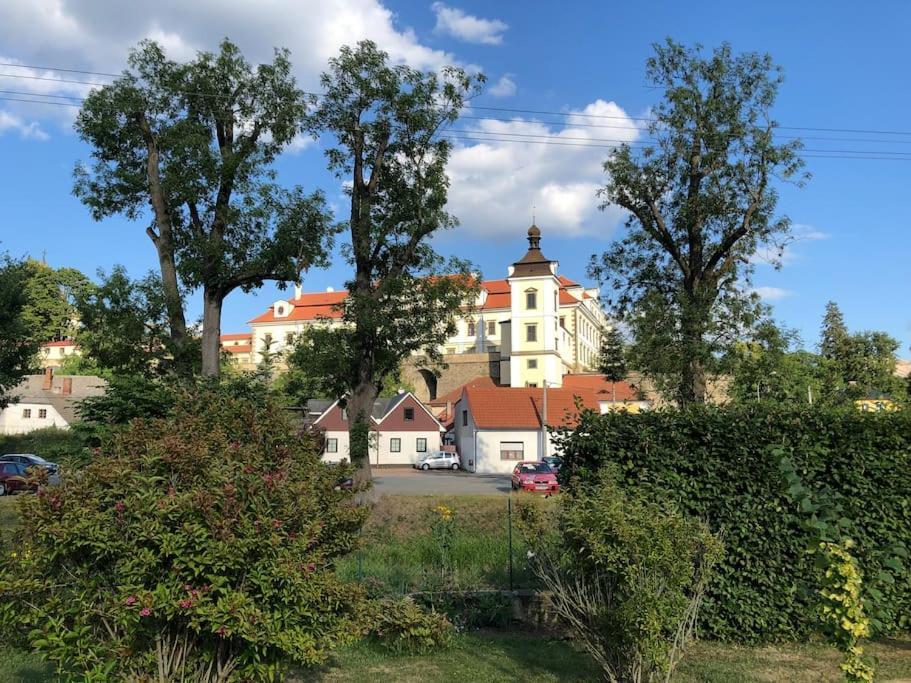 Apartman V Podzamci Rychnov nad Kneznou Eksteriør billede